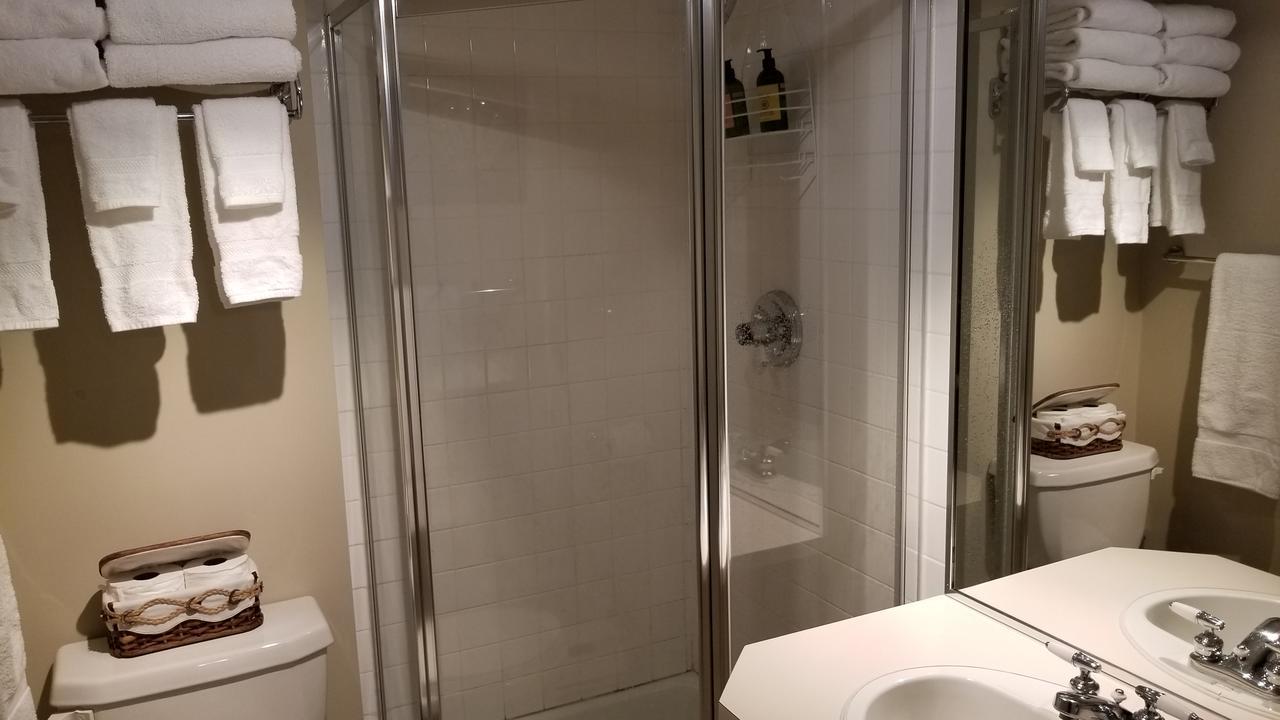 2 Bedroom Condo In Pedestrian Village By Amazing Property Rentals Mont-Tremblant Extérieur photo