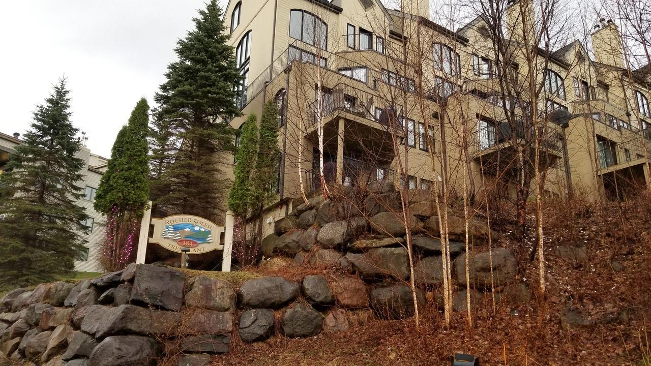 2 Bedroom Condo In Pedestrian Village By Amazing Property Rentals Mont-Tremblant Extérieur photo